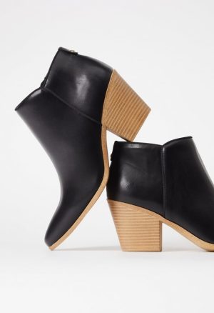 Dakota Heeled Bootie