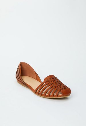 Lucita Woven Flat