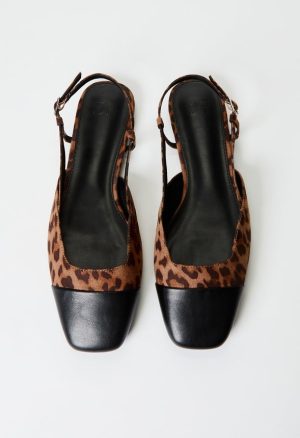 Carmina Slingback Flat