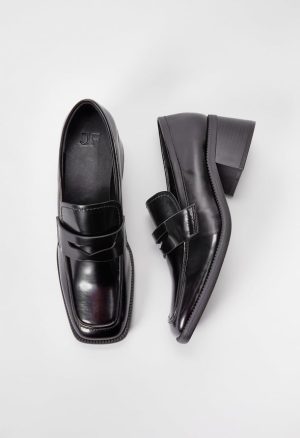 Hollis Loafer Pump