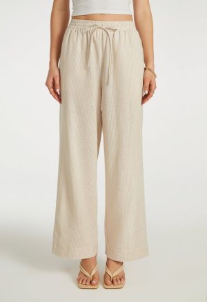 Pull-On Wide Leg Cropped Pants
