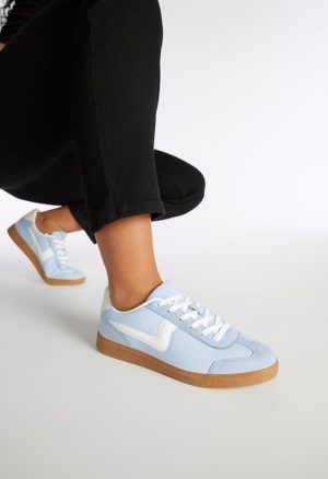 Demi Court Sneaker